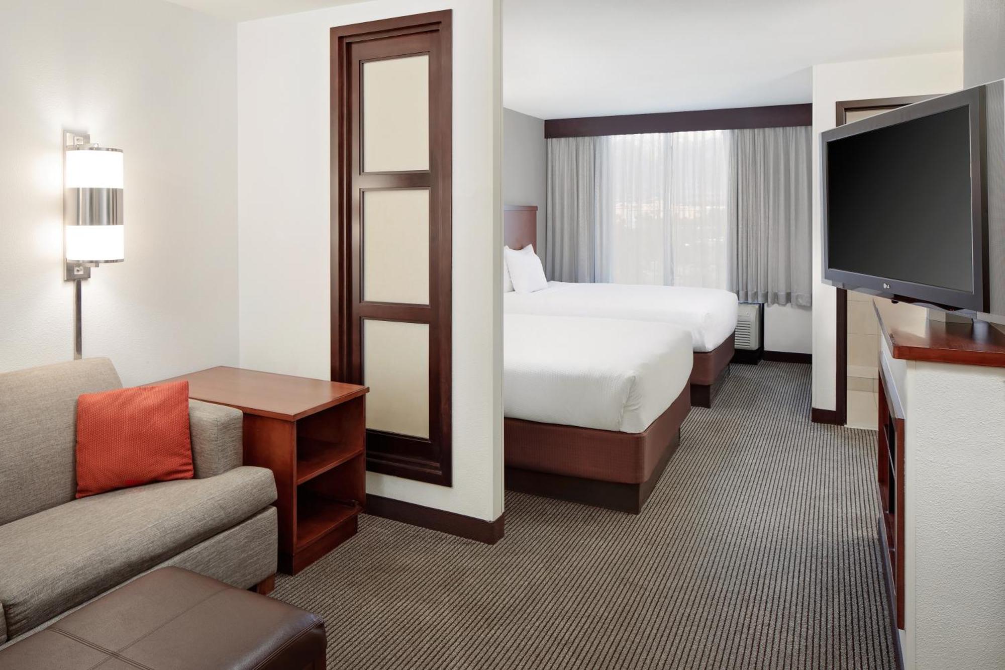 Hyatt Place Ontario/rancho Cucamonga Hotel 3*
